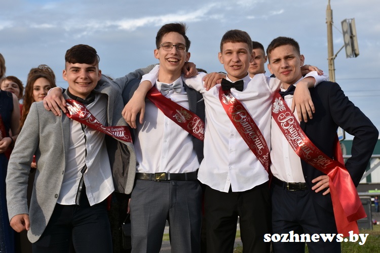 ere00m32_18.jpg