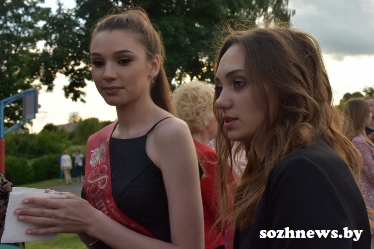 ere00m32_23.jpg