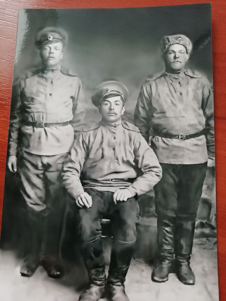 photo1.jpg