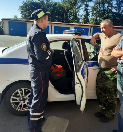 Сотрудники ГАИ провели акцию в «Кореневской экспериментальной лесной базе»