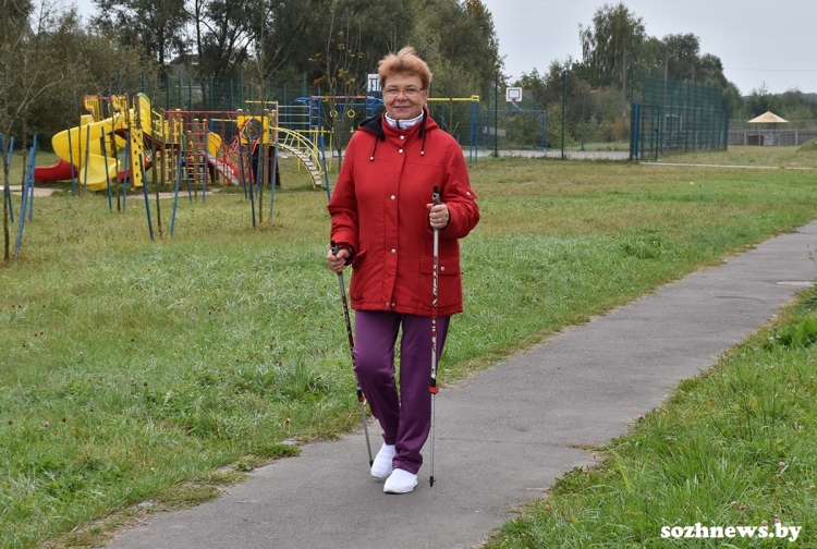 Нина Коцур приняла участие в Республиканском марафоне по скандинавской ходьбе «Шаг к долголетию»