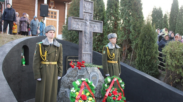 Поклонное место в память павших героев-пограничников открыли в Гомеле