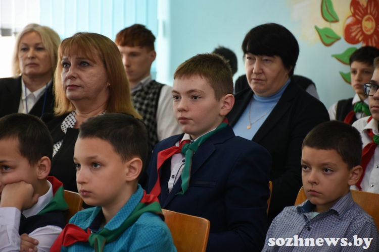 4d84f8ef8aef7a (4).jpg